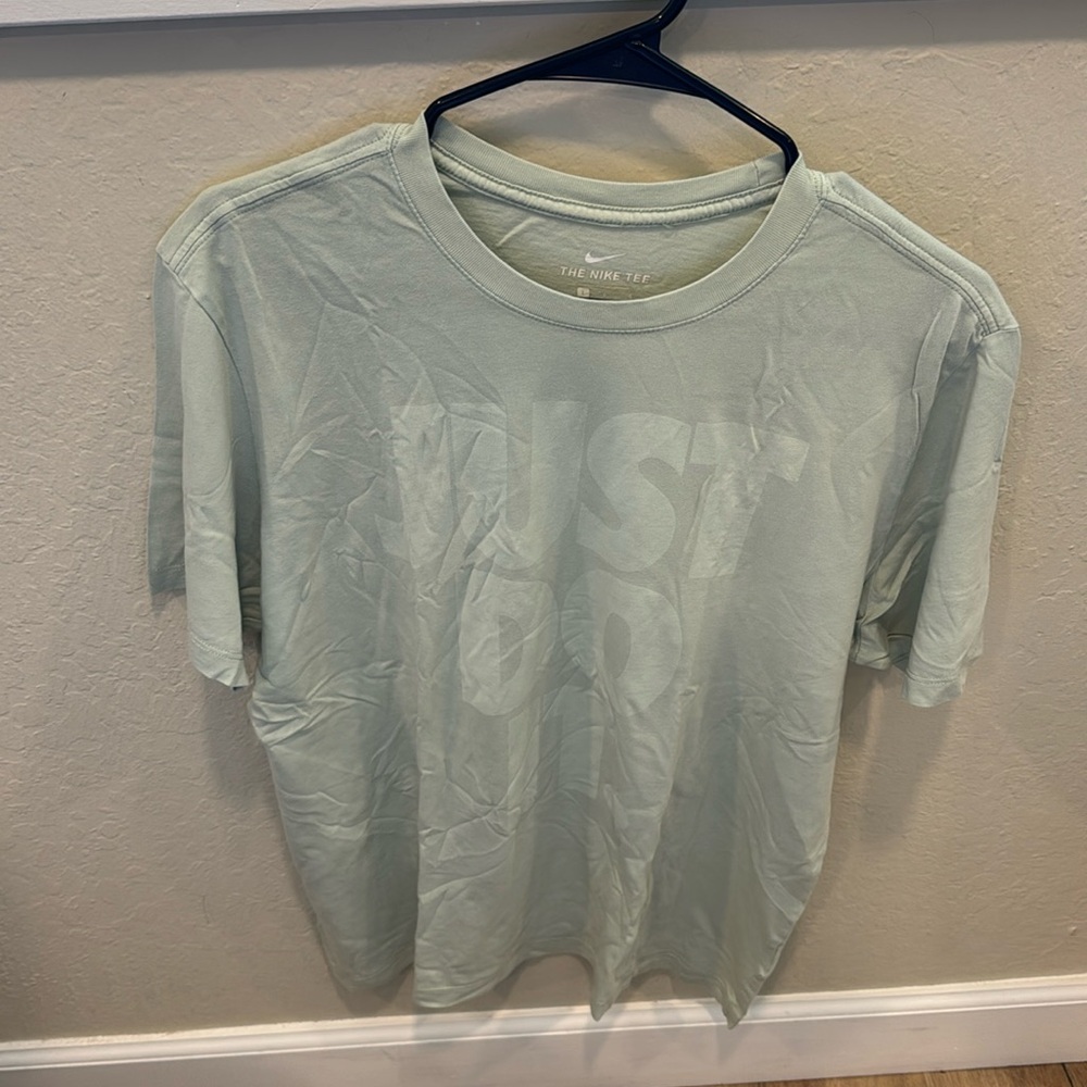 Nike t shirt